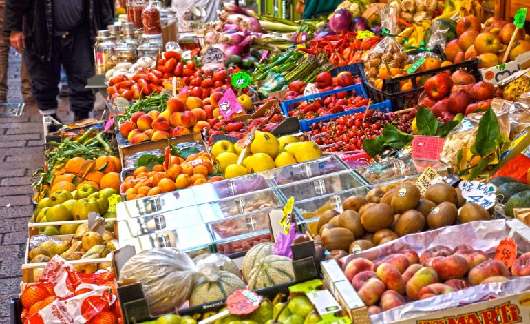 Ceny owoców pod lupą UOKiK. Przewaga kontraktowa dużym problemem w polskim rolnictwie