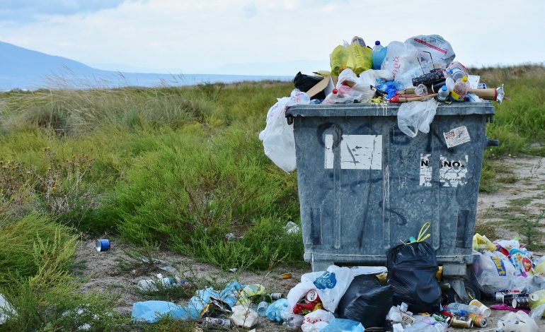 Duże zmiany w prawie na rynku odpadów. Do 2030 roku wszystkie opakowania z tworzyw sztucznych mają się nadawać do recyklingu