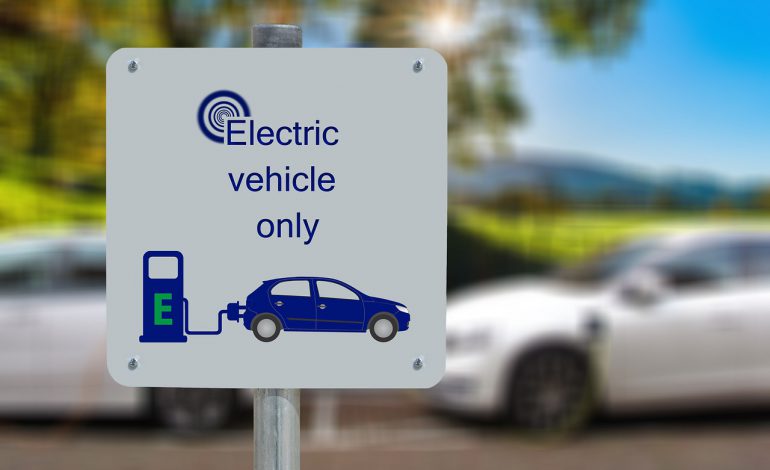 W styczniu ruszy program dopłat do rozbudowy infrastruktury ładowania aut elektrycznych i tankowania wodoru. Przyspieszy to rozwój elektromobilności w Polsce