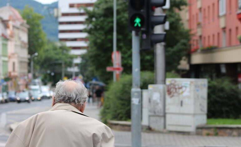 W 2060 roku dwie trzecie seniorów będzie otrzymywać minimalną emeryturę. Brak reform może pogrążyć polski system emerytalny