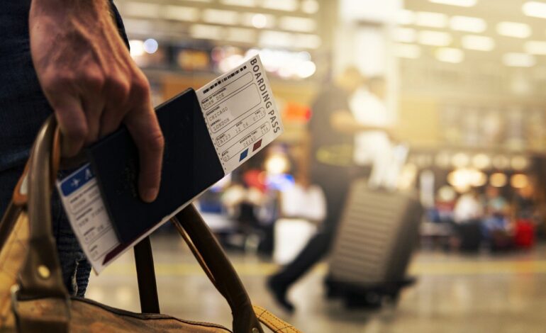 Kolejki do urzędów paszportowych powoli się rozładowują. Wniosek niedługo będzie można złożyć online