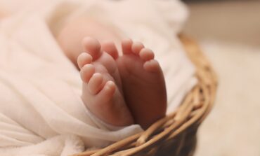 Refundowana od września przełomowa terapia SMA jest już podawana noworodkom. Rocznie z tą chorobą rodzi się ok. 50 dzieci